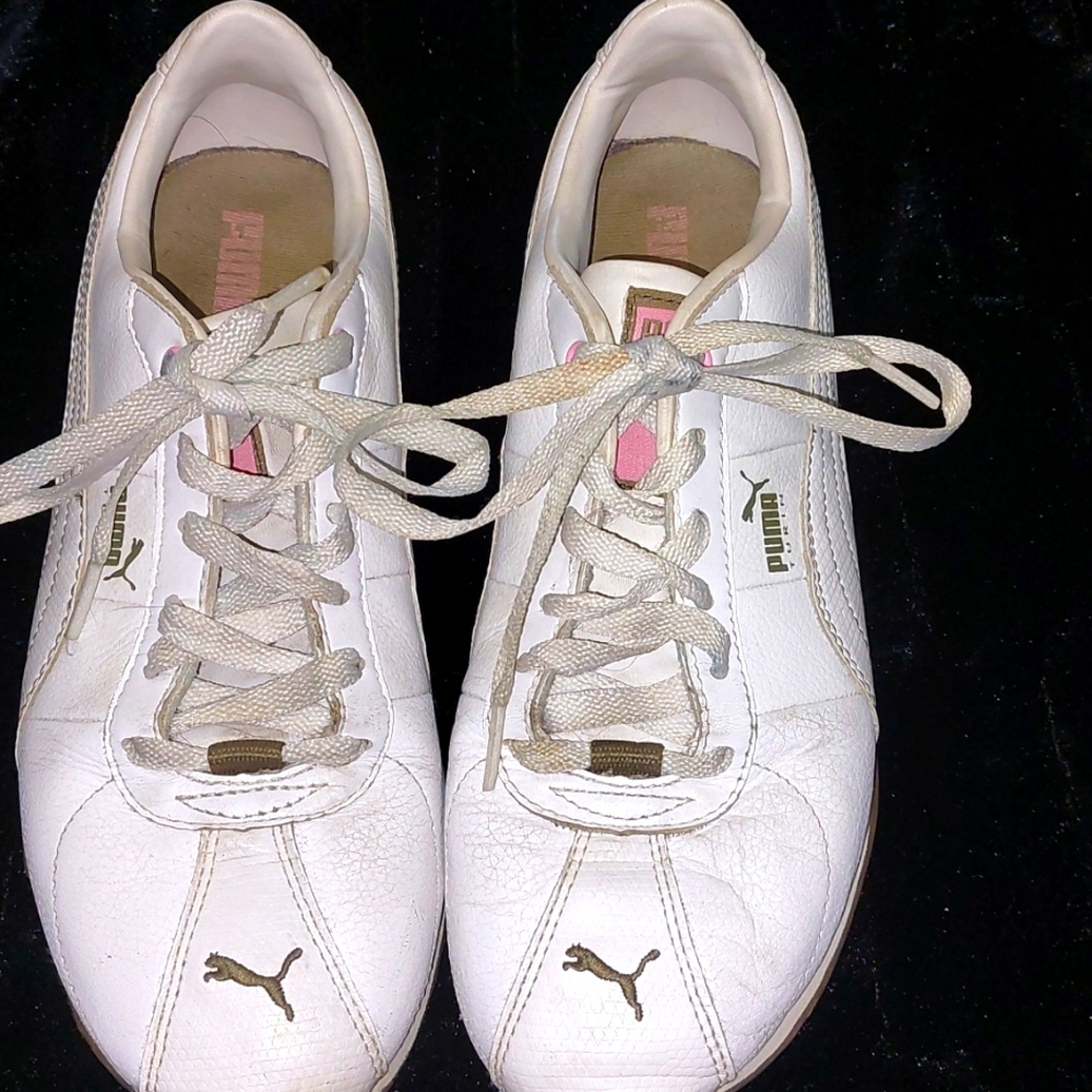 Puma Sneakers